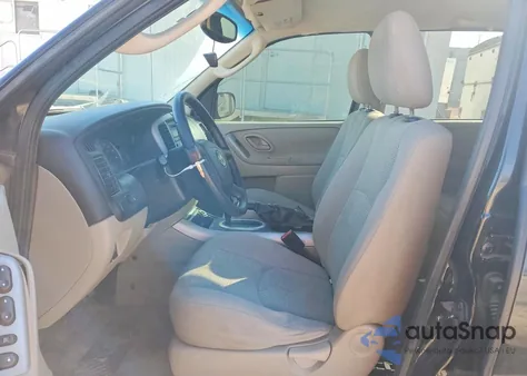 2006 Mazda Tribute S z USA, uszkodzony, nr VIN 4F2YZ04136KM07769